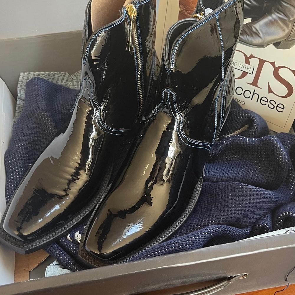 Ladies Western Style Boots